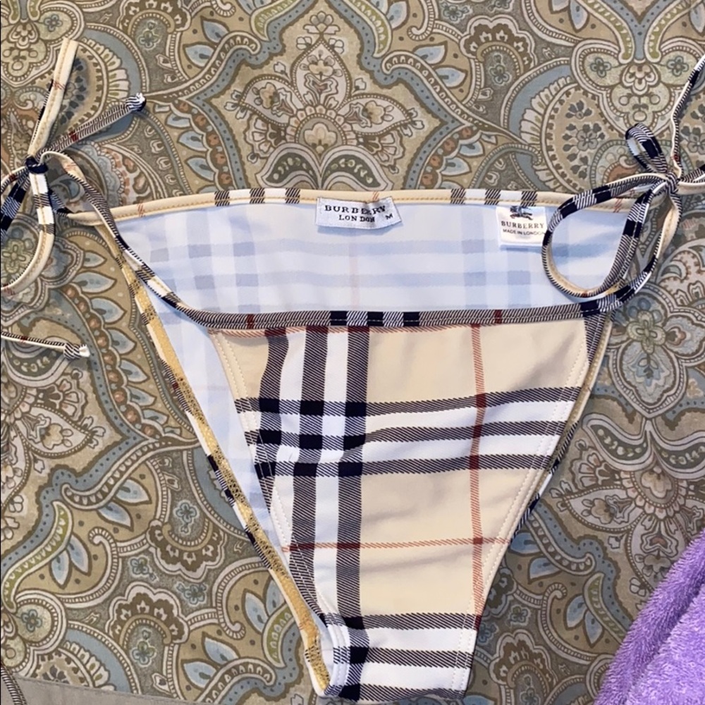 Burberry bikini bottom soldddsss